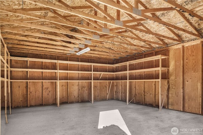 Building Photo - 5Bd/2Ba Shoreline House