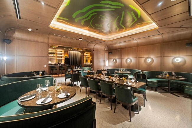 Building Photo - 125 NE 6th St