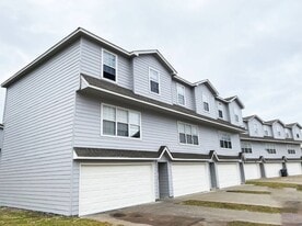 Building Photo - 6710 S Utica Pl