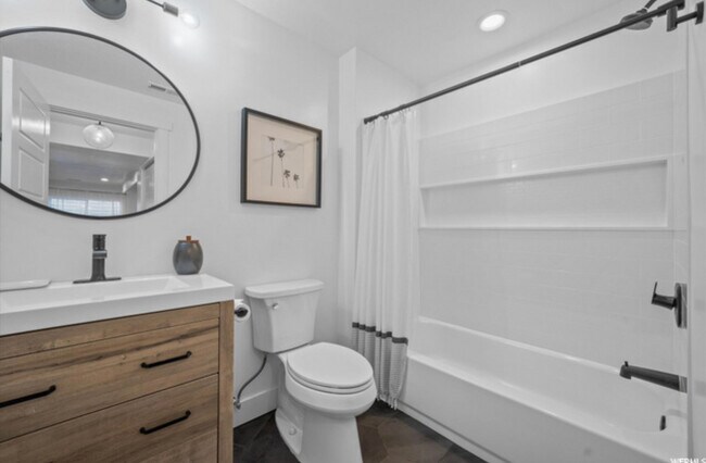 Building Photo - 2418 N 3370 W