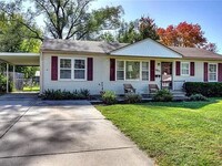 Building Photo - Spacious 4-Bed, 1.5-Bath Home with Modern ...