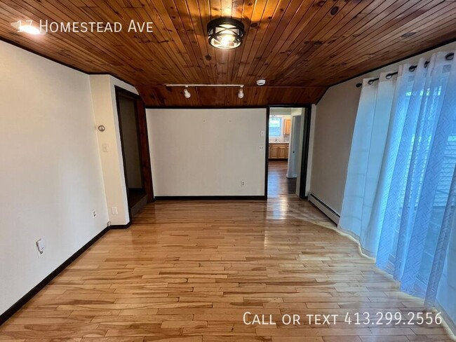 Building Photo - 17 Homestead Ave