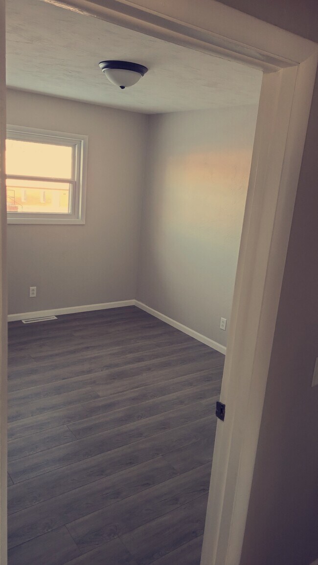 Building Photo - 210 South St