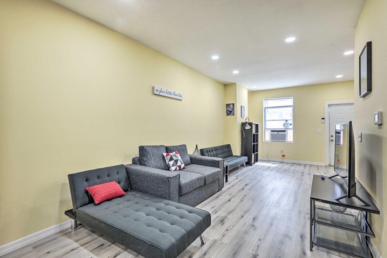 Building Photo - 1621 St. Paul St