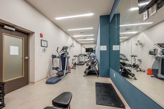 Building Photo - 121 Portland St