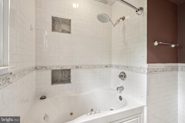 Building Photo - 4006 Dubois Ct