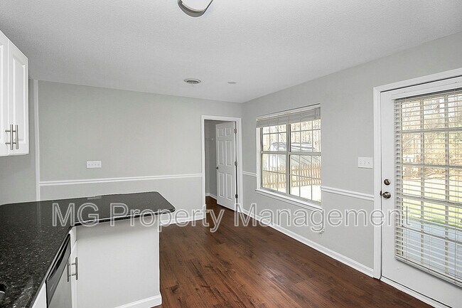 Building Photo - 141 Brookshire Dr