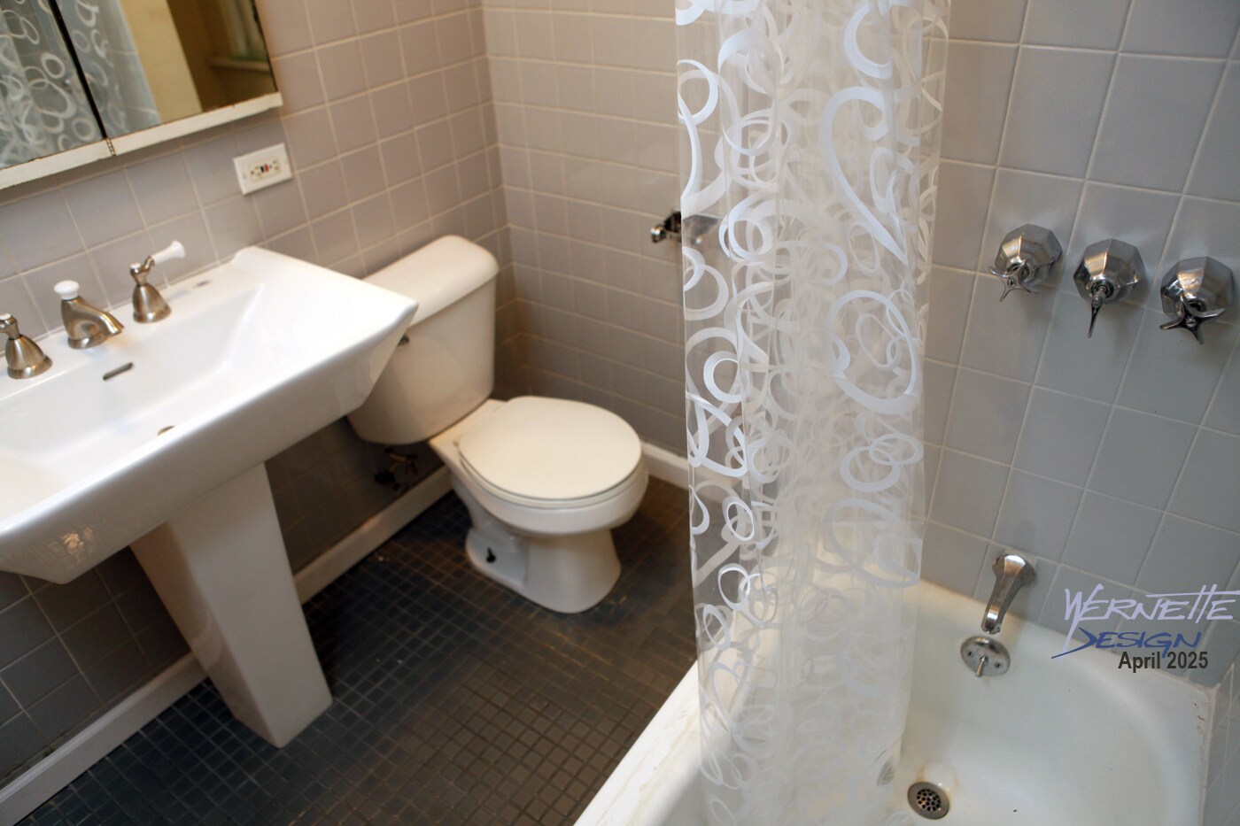 Building Photo - 2423 W Cortez St