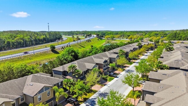 Building Photo - Stunning 3 BR + LOFT/2.5 BA /2-Car Garage townhome in the highly desirable GATED community of Hid...