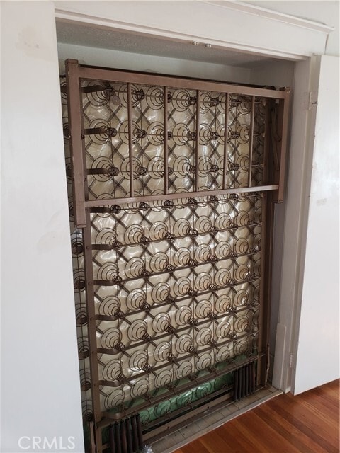 Building Photo - 323 W 4th St