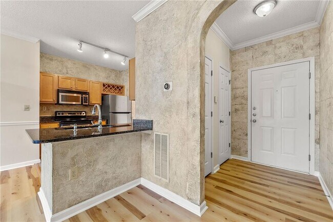Building Photo - 4333 Dunwoody Park