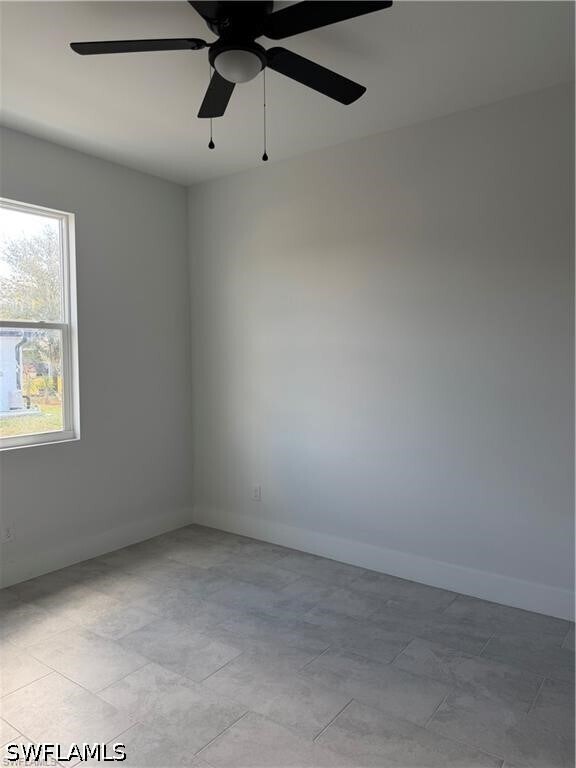 Building Photo - 1711 W 12th St