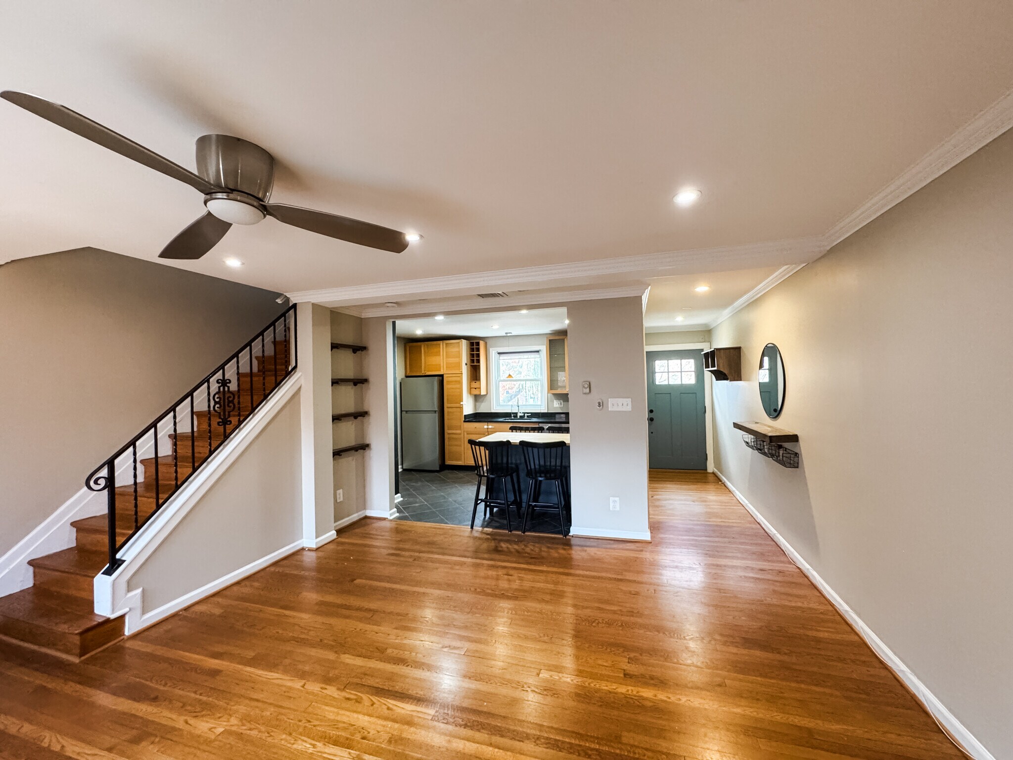 Building Photo - 2963 Sycamore St