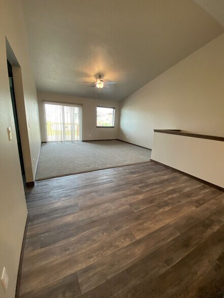 Building Photo - 1114 N Brennan Ct
