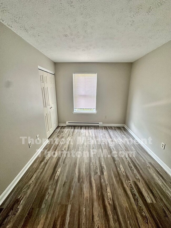 Building Photo - Available Now 3 Bedroom Townhouse in Culpeper