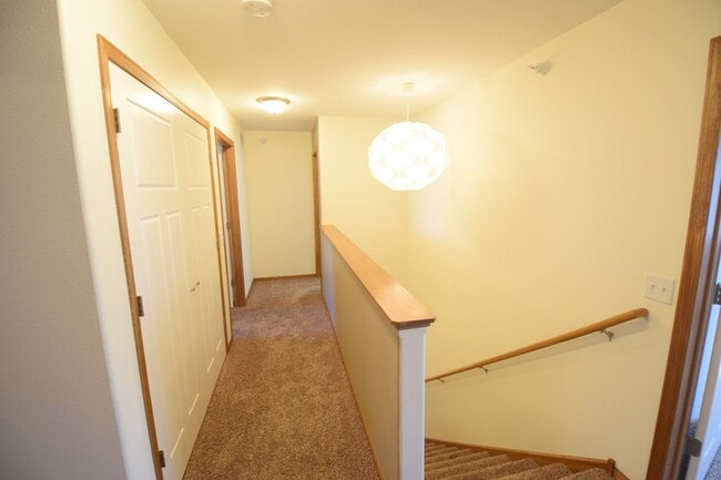 Building Photo - Indigo Crossing Townhomes