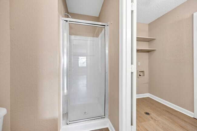 Building Photo - bg0724