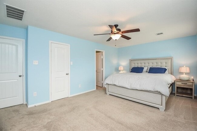 Building Photo - 7002 Edwanna Ln