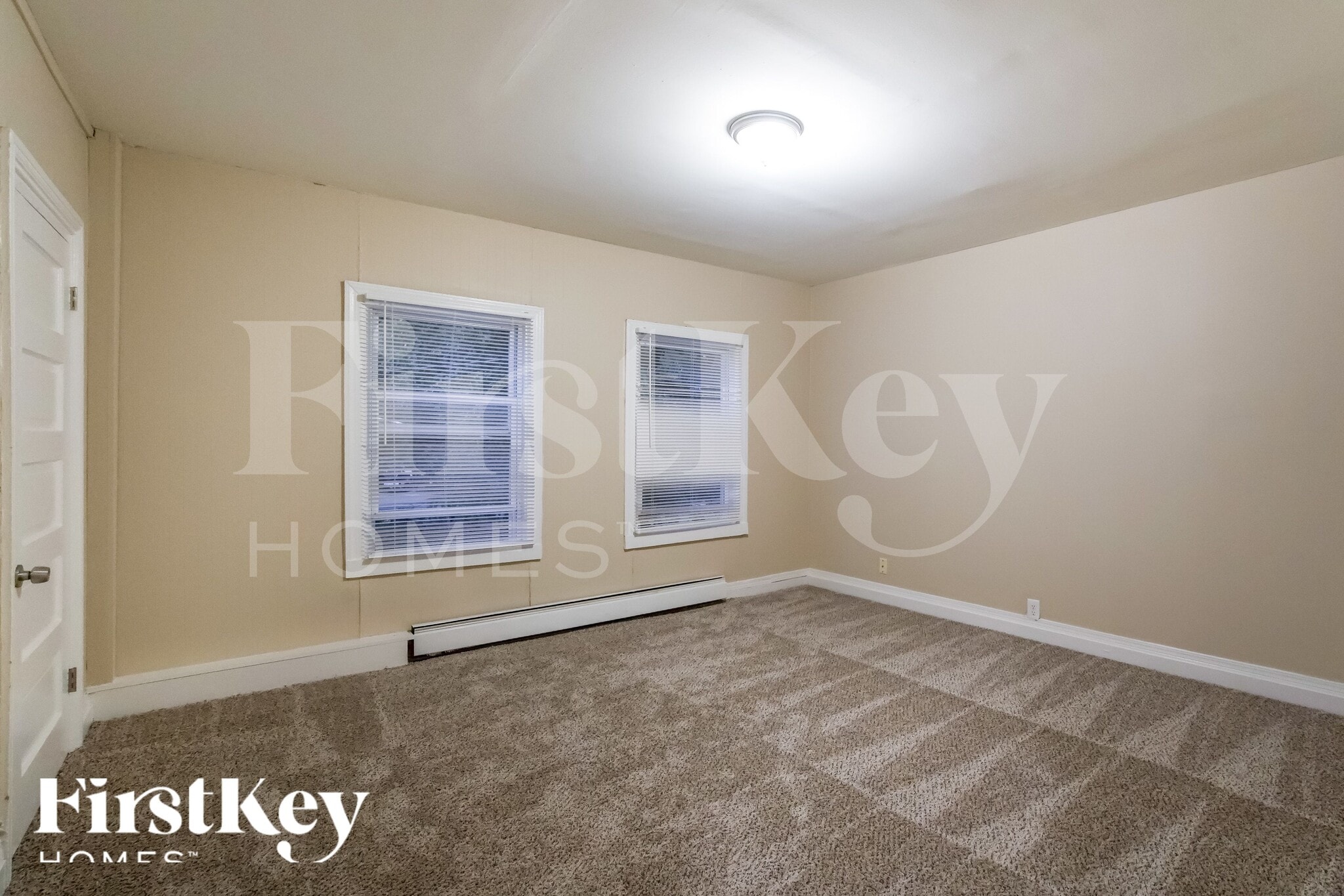 Building Photo - 709 Porter St