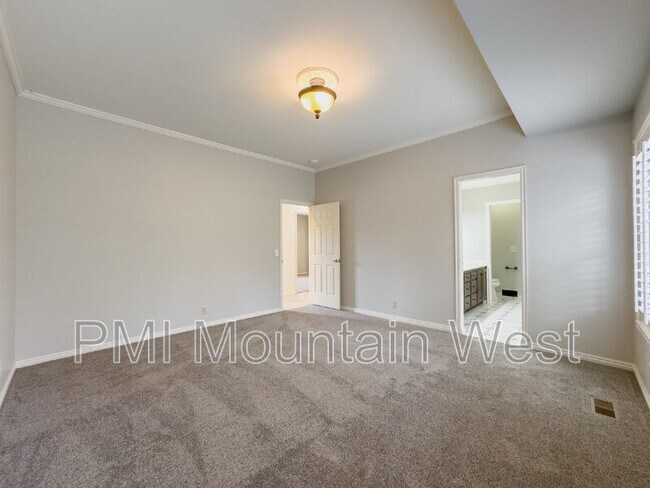 Building Photo - 1123 S 1500 E