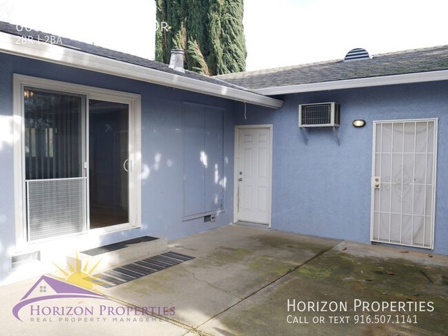 Building Photo - Cozy 2 Bed 2 Bath 1,864sqft Duplex in Gree...