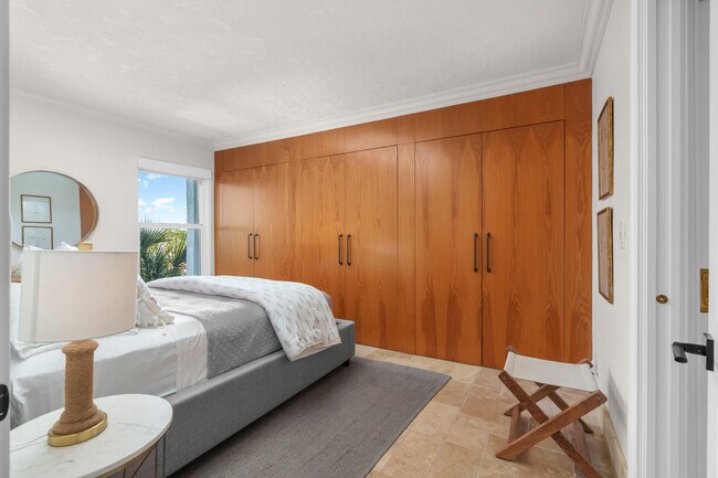 Building Photo - 1111 S Ocean Blvd