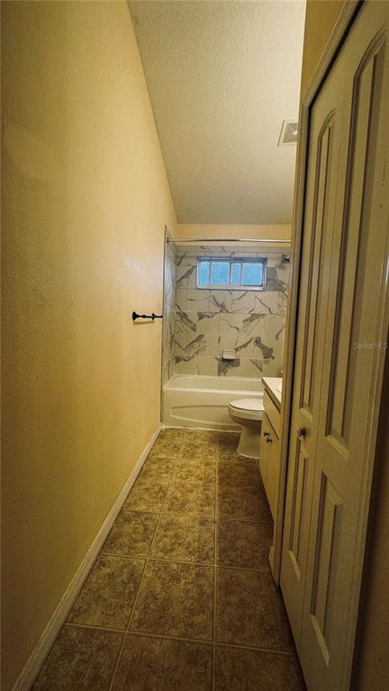 Building Photo - 9822 White Barn Way