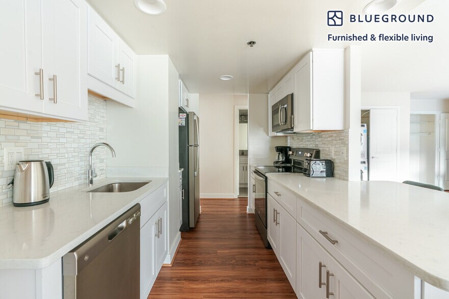 Building Photo - 4001 9th St N