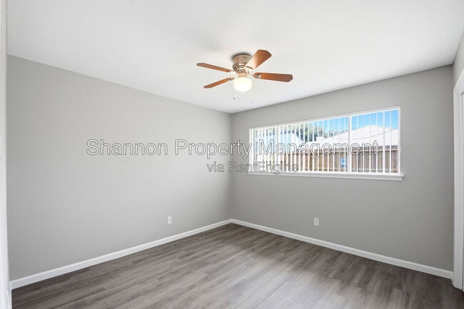 Building Photo - 6215 Autumn Arbor Dr