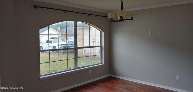Building Photo - 916 Hyannis Port Dr
