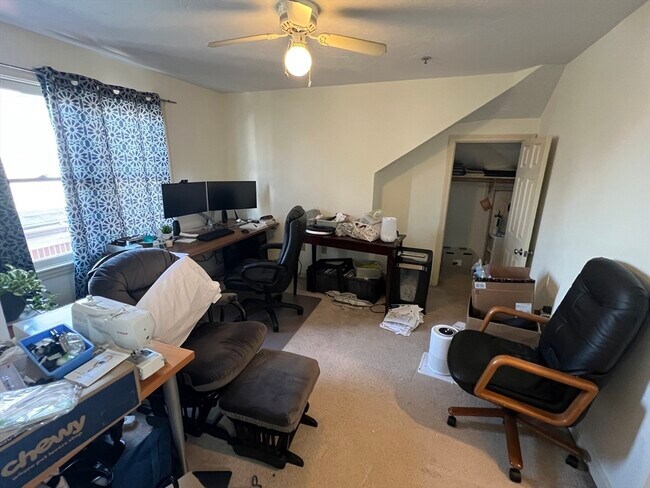 Building Photo - 33 Lenglen Rd