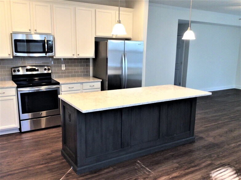 Building Photo - 59 Kameron Dr