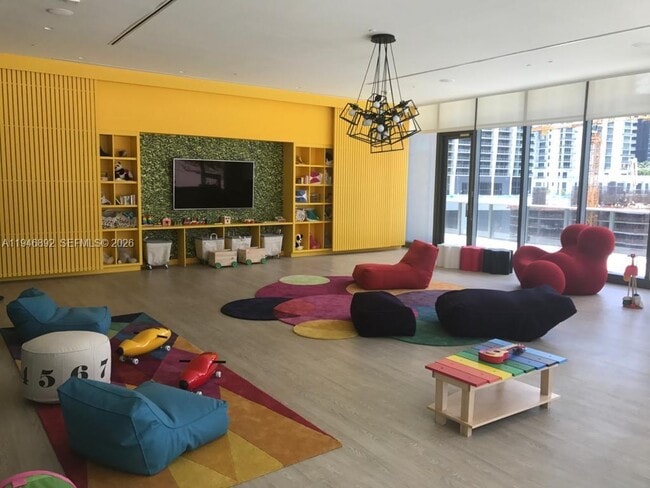 Building Photo - 45 SW 9th St