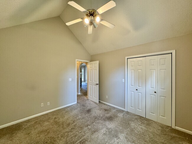 Building Photo - 218 Oligi Cir
