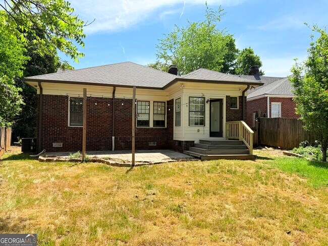 Building Photo - 557 Manford Rd SW