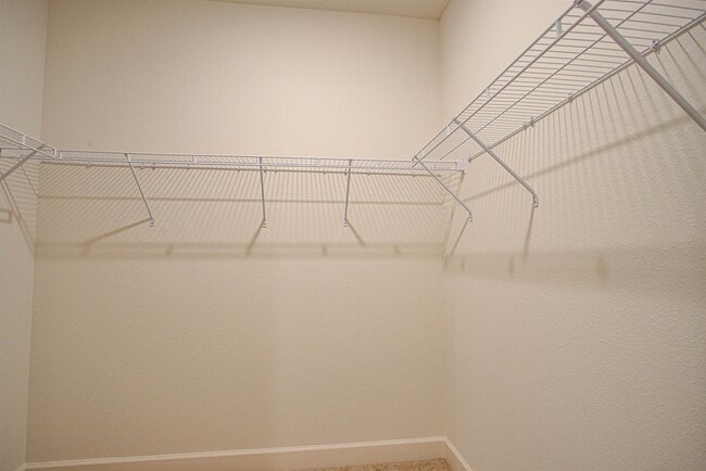 Building Photo - 20 Falcon Ridge Rd