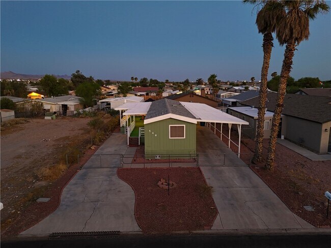 Building Photo - 546 Roadrunner Dr