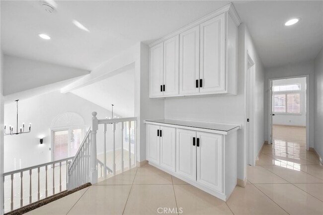 Building Photo - 1232 Meadow Ct