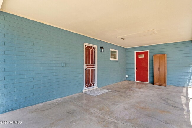 Building Photo - 1417 S Wilson St