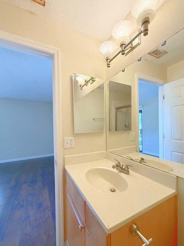 Building Photo - 10155 Sailwinds Blvd S