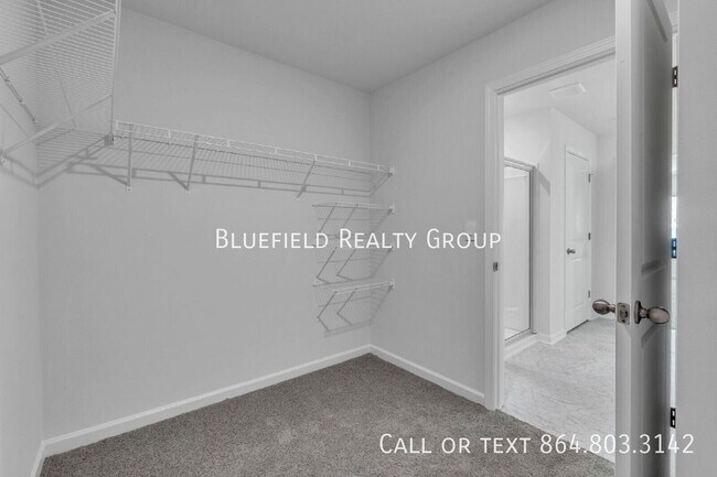 Building Photo - 107 Ashwood Wy