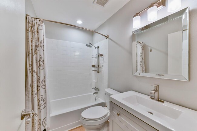 Building Photo - 9108 Texas Sun Dr