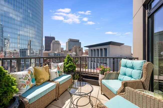 Building Photo - 121 Portland St