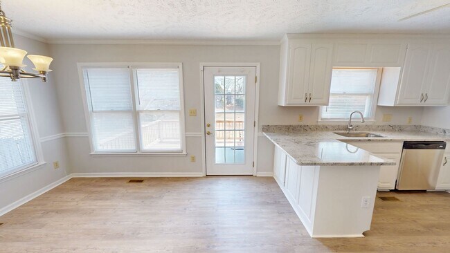 Building Photo - Updated 4 Bedroom w/ Privacy Fence in Jack Britt School District!