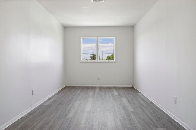 Building Photo - 5103 Liberty Ave