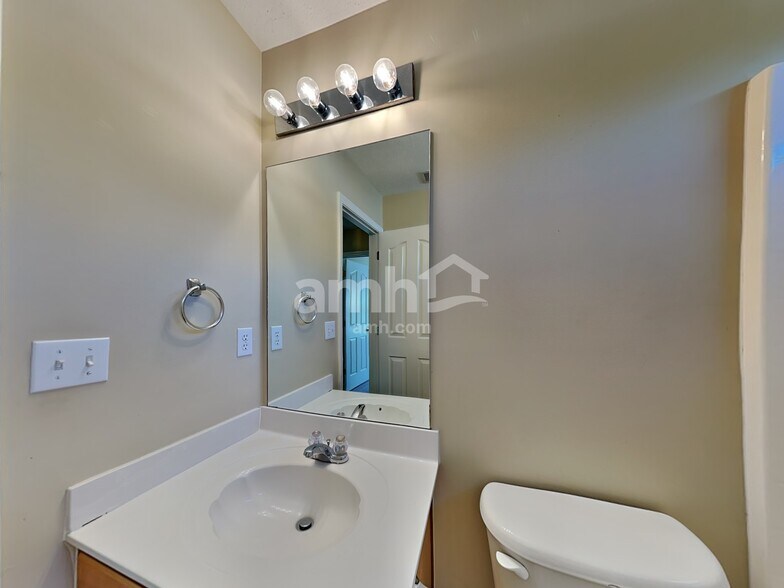 Building Photo - 653 Timber Walk Dr