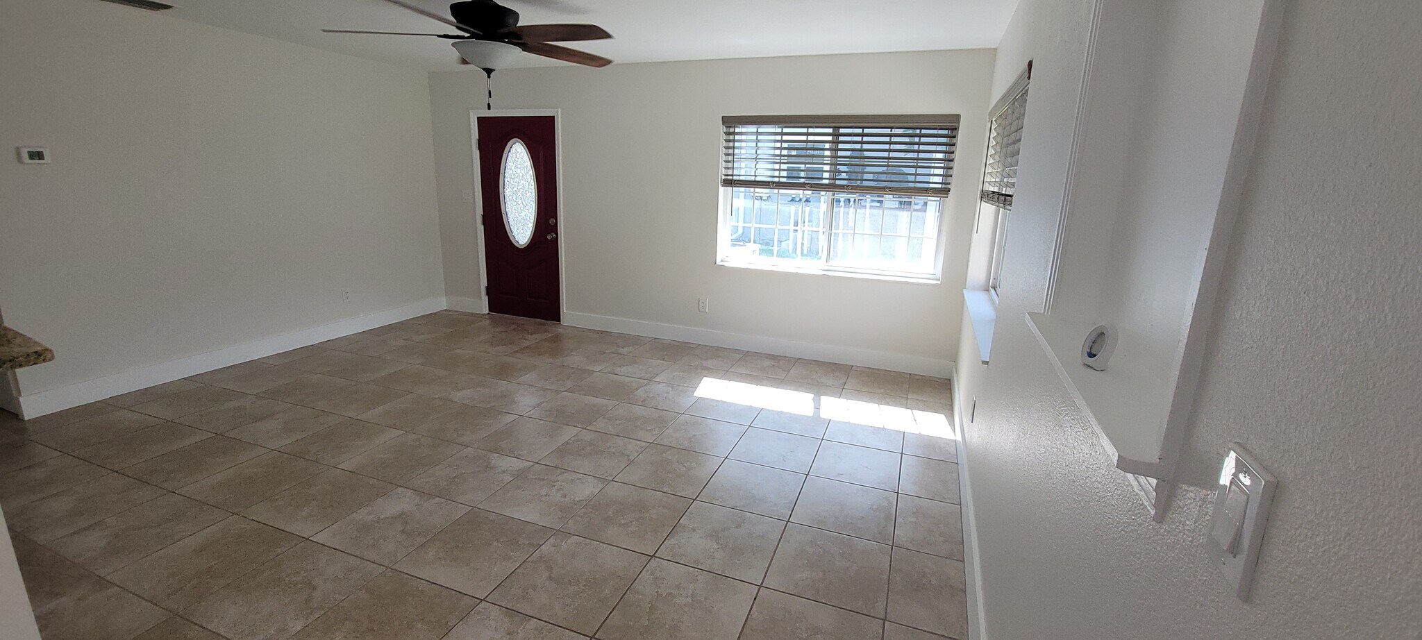 Building Photo - 571 Trade Winds Dr