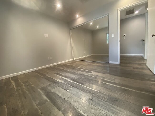 Building Photo - 8448 Fenwick St