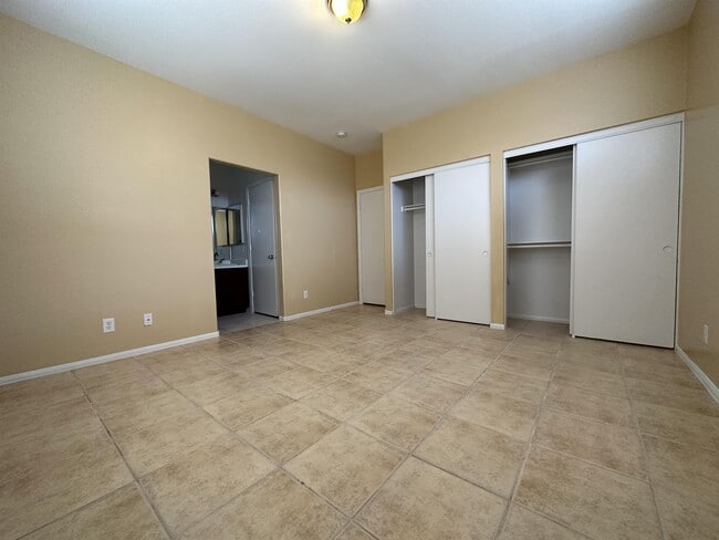 Building Photo - 8701 Emsdale Ct