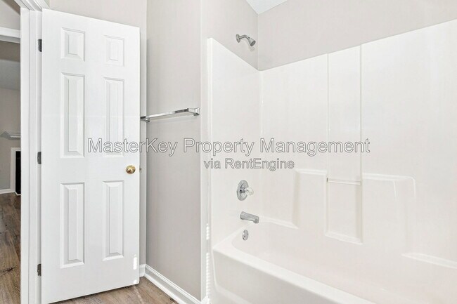Building Photo - 201 Harvester Dr